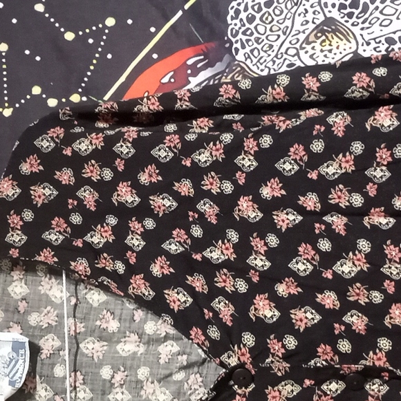 Blouse - Picture 4 of 8